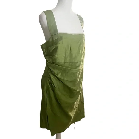 Reformation Kerrigan Linen Dress in Avocado Green - Picture 7 of 12